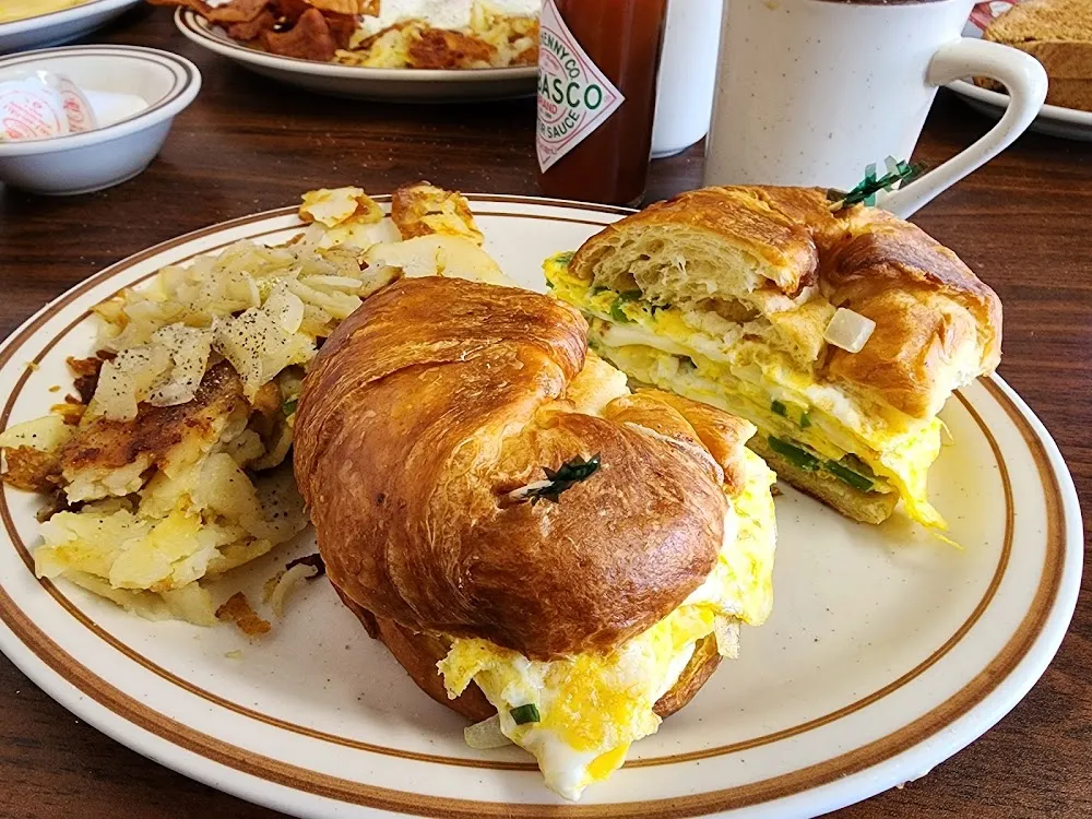 Pepper Onion and Cheese Croissant